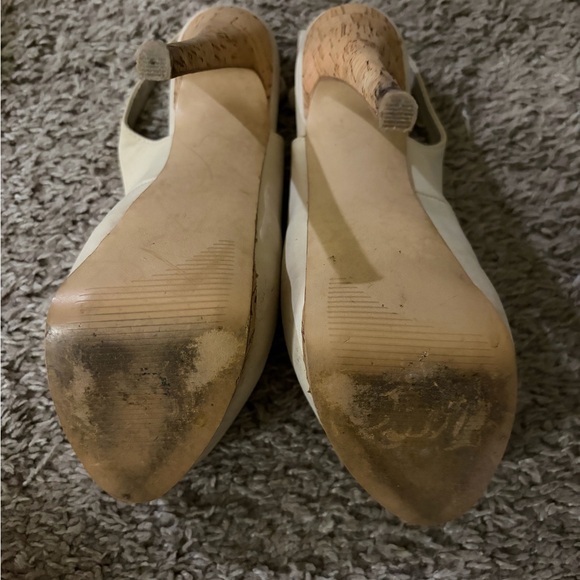 Steve Madden Women's Beige Peep-Toe Heels - Picture 5 of 5